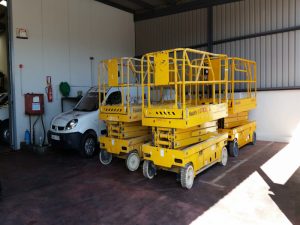 ¿Por qué tener un alquiler de cesta elevadora?